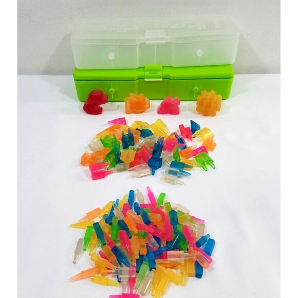 Hasbro Lite Brite 150+ Replacement Pegs With Clear & Green Travel Cases Storage - Picture 1 of 14